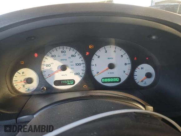 2004 Chrysler Town & Country Touring with VIN 2C4GP54L04R591308, listed as a Copart auction lot 80066914 with 145,940 mi miles and Salvage Title. Bid and sale history available at DreamBid. Image 9.
