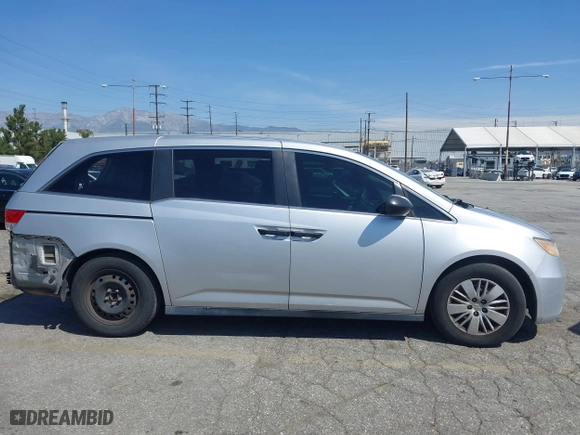 2014 Honda Odyssey LX with VIN 5FNRL5H24EB008838, listed as a IAAI auction lot 41987432 with 276,432 mi miles. Bid and sale history available at carsss.com. Image 14.