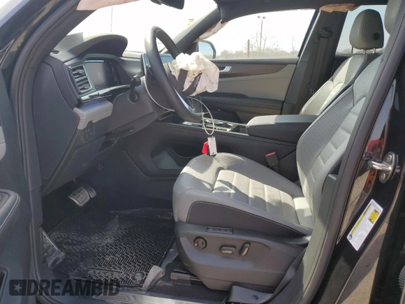 2024 Volkswagen Atlas SEL R-Line with VIN 1V2AE2CAXRC228149, listed as a Copart auction lot 51111825 with 6,548 mi miles and Salvage title. Bid and sale history available at DreamBid. Image 7.