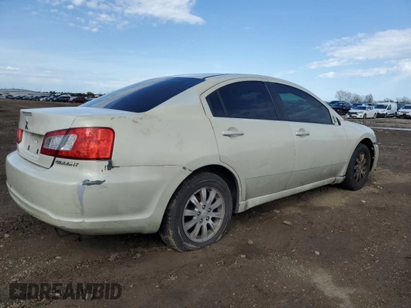 2009 Mitsubishi Galant ES z VIN 4A3AB36F39E025323, wystawiony jako Copart lot #54163005 z przebiegiem 192 941 mil mil oraz Szkoda całkowita • Salvage title. Historia ofert i sprzedaży dostępna na DreamBid. Obrazek 3.