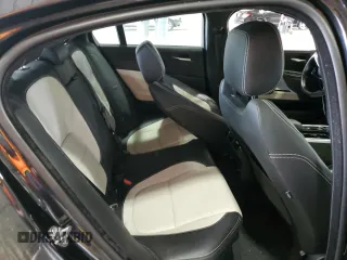 2018 Jaguar XE with VIN SAJAF4FX8JCP39410, listed as a Copart auction lot 61433984 with 38,303 mi miles and Salvage Title. Bid and sale history available at DreamBid. Image 10.
