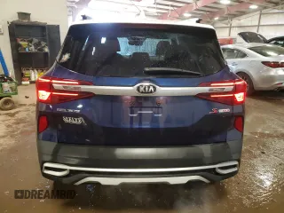 2021 Kia Seltos S with VIN KNDEUCA26M7129076, listed as a Copart auction lot 50740645 with 36,177 mi miles and Salvage Title. Bid and sale history available at carsss.com. Image 6.