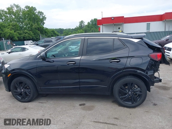 2024 Buick Encore GX Sport Touring z VIN KL4AMESL6RB007771, wystawiony jako IAAI lot #42365080 z przebiegiem 62 311 mil mil oraz . Historia ofert i sprzedaży dostępna na DreamBid. Obrazek 15.