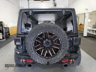 2020 Jeep Wrangler Unlimited Sahara z VIN 1C4HJXEN8LW118599, wystawiony jako Copart lot #60687535 z przebiegiem 74 824 mil mil oraz Czysty tytuł • Clean title. Historia ofert i sprzedaży dostępna na DreamBid. Obrazek 6.