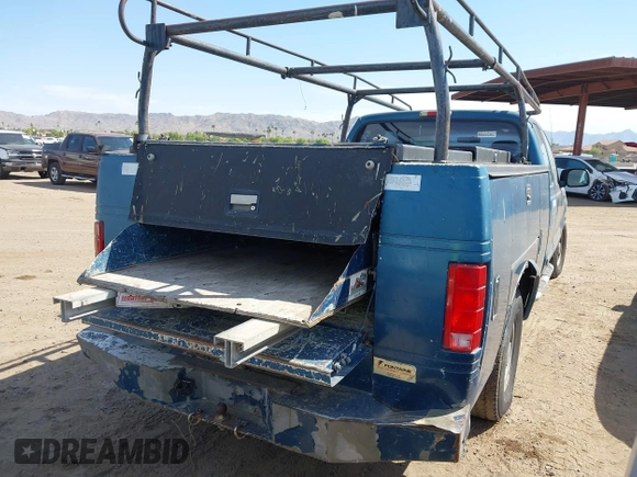 2001 Ford F-250 XL with VIN 1FTNX20L11EC44316, listed as a IAAI auction lot 42381742 with 290,049 mi miles and . Bid and sale history available at DreamBid. Image 4.