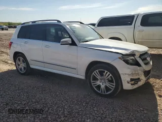 2015 Mercedes-Benz GLK 350 with VIN WDCGG5HB6FG432437, listed as a Copart auction lot 52983905 with 83,847 mi miles and Salvage Title. Bid and sale history available at DreamBid. Image 4.
