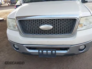 2008 Ford F-150 XLT z VIN 1FTPW12V48FB14779, wystawiony jako IAAI lot #41382815 z przebiegiem 207 483 mil mil oraz . Historia ofert i sprzedaży dostępna na DreamBid. Obrazek 6.