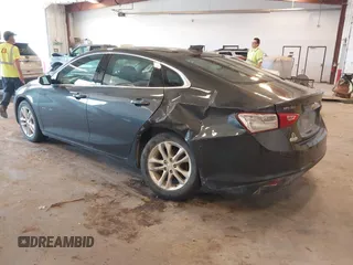 2018 Chevrolet Malibu LT z VIN 1G1ZD5ST5JF223948, wystawiony jako IAAI lot #42248560 z przebiegiem 75 643 mil mil oraz . Historia ofert i sprzedaży dostępna na DreamBid. Obrazek 3.