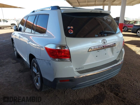 2011 Toyota Highlander Limited with VIN 5TDDK3EH4BS064313, listed as a IAAI auction lot 40934105 with 155,204 mi miles and . Bid and sale history available at DreamBid. Image 3.