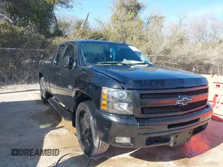 2010 Chevrolet Silverado 1500 LT with VIN 1GCSCSE06AZ263210, listed as a IAAI auction lot 41669444 with 183,186 mi miles and . Bid and sale history available at DreamBid. Image 1.