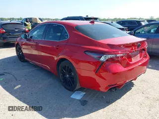 2022 Toyota Camry XSE z VIN 4T1K61AK1NU006141, wystawiony jako IAAI lot #42078782 z przebiegiem 55 637 mil mil oraz . Historia ofert i sprzedaży dostępna na DreamBid. Obrazek 3.