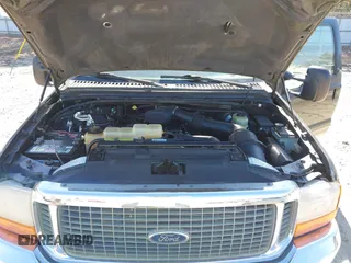 2001 Ford Excursion Limited z VIN 1FMNU42L81EC18793, wystawiony jako IAAI lot #41874483 z przebiegiem 182 967 mil mil oraz . Historia ofert i sprzedaży dostępna na DreamBid. Obrazek 10.