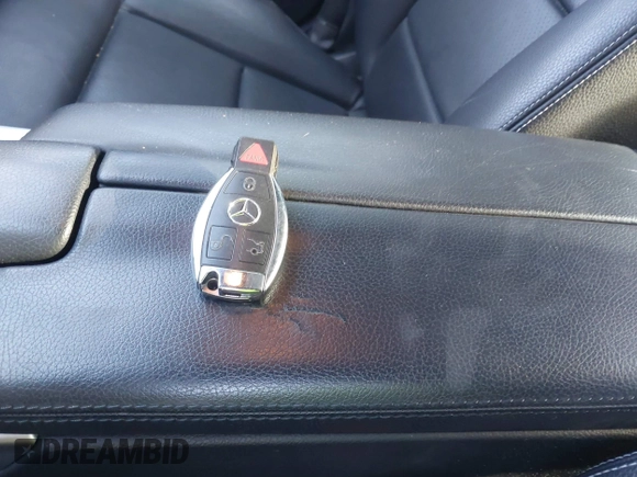 2014 Mercedes-Benz E 350 Luxury with VIN WDDHF8JB2EB043563, listed as a IAAI auction lot 41887276 with 73,003 mi miles and . Bid and sale history available at DreamBid. Image 11.