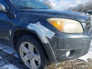 2007 Toyota RAV4 Sport with VIN JTMBK32V076010452, listed as a IAAI auction lot 41315696 with 236,416 mi miles. Bid and sale history available at carsss.com. Image 12.