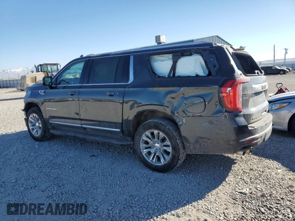 2021 GMC Yukon XL Denali with VIN 1GKS2JKL3MR397757, listed as a Copart auction lot 42975535 with 46,946 mi miles and Salvage Title. Bid and sale history available at carsss.com. Image 2.