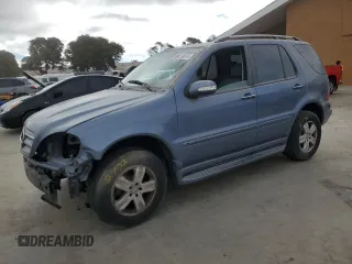 2005 Mercedes-Benz M-Class 5.0L with VIN 4JGAB75E75A541376, listed as a Copart auction lot 66738504 with 61,592 mi miles and Salvage Title. Bid and sale history available at carsss.com. Image 1.