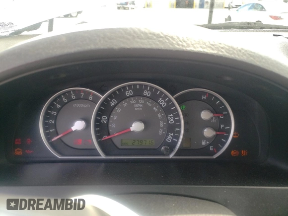 2007 Kia Sorento LX z VIN KNDJD736475691337, wystawiony jako Copart lot #57889615 z przebiegiem 279 716 mil mil oraz Szkoda całkowita • Salvage title. Historia ofert i sprzedaży dostępna na DreamBid. Obrazek 9.