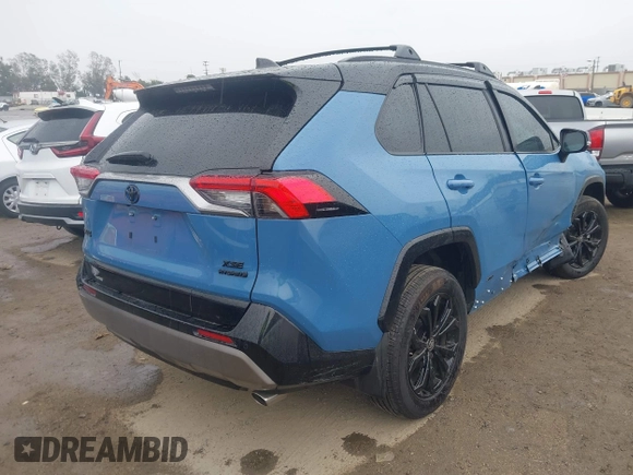 2024 Toyota RAV4 Hybrid XSE with VIN 4T3E6RFV6RU165085, listed as a IAAI auction lot 41730022 with 5,368 mi miles. Bid and sale history available at carsss.com. Image 4.