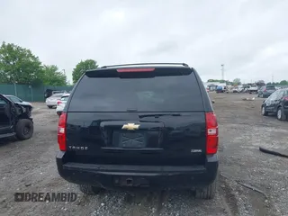 2007 Chevrolet Tahoe LT z VIN 1GNFK13017R210061, wystawiony jako IAAI lot #42256967 z przebiegiem Nie podano mil oraz . Historia ofert i sprzedaży dostępna na DreamBid. Obrazek 17.