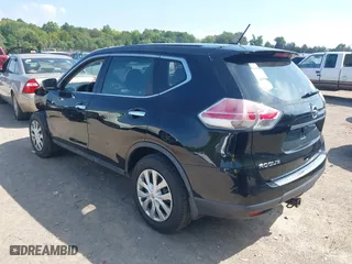 2015 Nissan Rogue S with VIN 5N1AT2MT6FC927129, listed as a IAAI auction lot 40239571 with 170,520 mi miles. Bid and sale history available at carsss.com. Image 3.