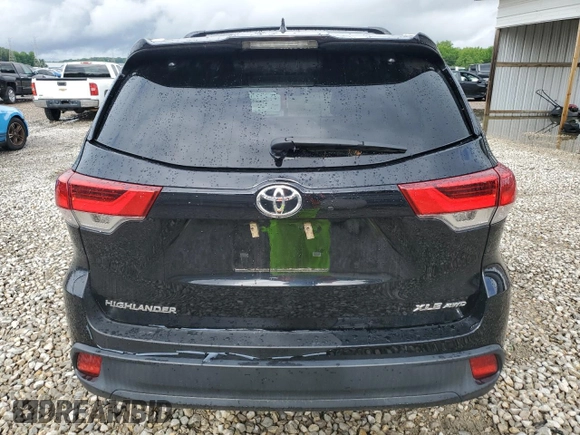 2018 Toyota Highlander SE z VIN 5TDJZRFHXJS821925, wystawiony jako Copart lot #56597305 z przebiegiem 36 232 mil mil oraz Szkoda całkowita • Salvage title. Historia ofert i sprzedaży dostępna na DreamBid. Obrazek 6.