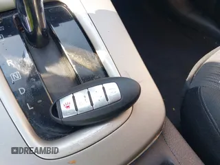 2015 Nissan Sentra SV z VIN 3N1AB7AP9FL692616, wystawiony jako IAAI lot #42410465 z przebiegiem 154 593 mil mil oraz . Historia ofert i sprzedaży dostępna na DreamBid. Obrazek 11.