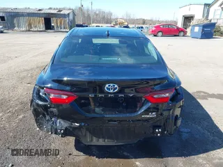 2021 Toyota Camry Hybrid LE with VIN 4T1C31AK4MU553612, listed as a IAAI auction lot 41609111 with 34,399 mi miles. Bid and sale history available at carsss.com. Image 6.
