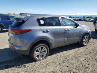 2017 Kia Sportage LX z VIN KNDPMCACXH7068094, wystawiony jako Copart lot #56706805 z przebiegiem 119 304 mil mil oraz Szkoda całkowita • Salvage title. Historia ofert i sprzedaży dostępna na DreamBid. Obrazek 3.