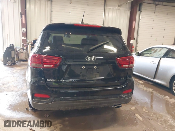2019 Kia Sorento LX V6 with VIN 5XYPGDA58KG522979, listed as a IAAI auction lot 41553101 with 44,287 mi miles. Bid and sale history available at carsss.com. Image 16.