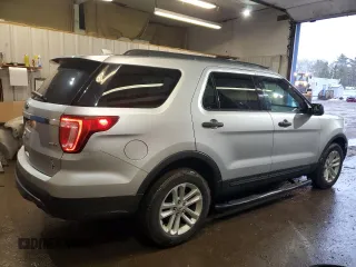 2017 Ford Explorer with VIN 1FM5K8BH6HGD24845, listed as a Copart auction lot 48048355 with 111,764 mi miles and Salvage Title. Bid and sale history available at carsss.com. Image 3.