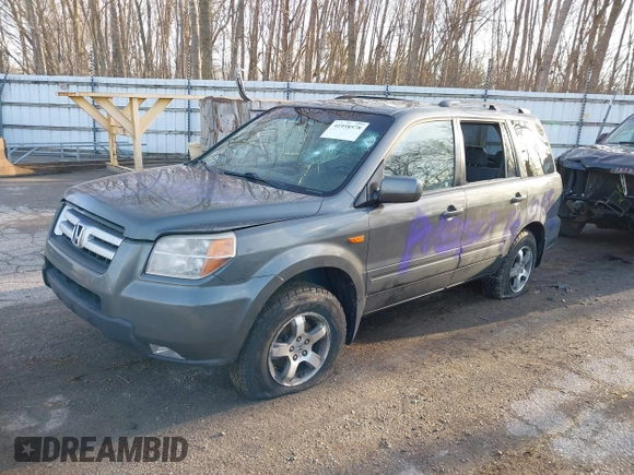 2008 Honda Pilot SE with VIN 5FNYF18398B048728, listed as a IAAI auction lot 41958578 with Not Provided miles and . Bid and sale history available at carsss.com. Image 16.