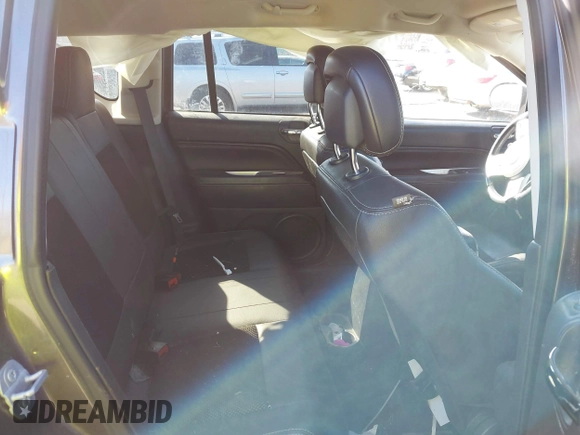 2015 Jeep Compass High Altitude Edition with VIN 1C4NJCEA5FD373364, listed as a IAAI auction lot 41759530 with 101,904 mi miles. Bid and sale history available at carsss.com. Image 8.