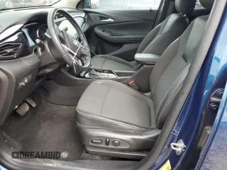 2021 Buick Encore GX Select z VIN KL4MMDS29MB072802, wystawiony jako Copart lot #53917295 z przebiegiem 61 716 mil mil oraz Szkoda całkowita • Salvage title. Historia ofert i sprzedaży dostępna na DreamBid. Obrazek 7.