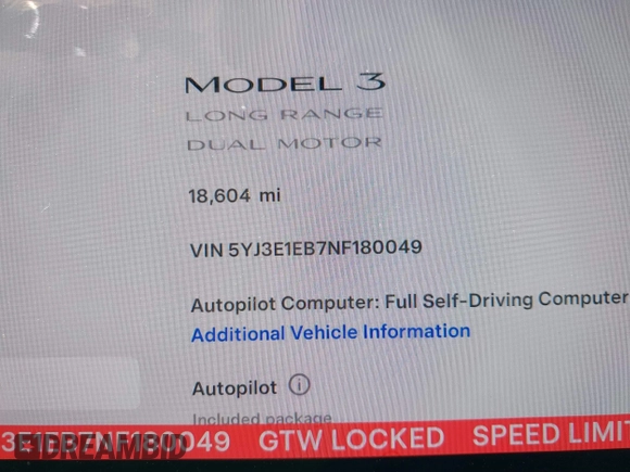 2022 Tesla Model 3 Long Range z VIN 5YJ3E1EB7NF180049, wystawiony jako IAAI lot #42188963 z przebiegiem 18 604 mil mil oraz . Historia ofert i sprzedaży dostępna na DreamBid. Obrazek 7.