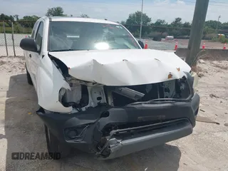 2013 Toyota Tacoma with VIN 5TFTX4CNXDX030000, listed as a IAAI auction lot 42098777 with 198,791 mi miles and . Bid and sale history available at DreamBid. Image 6.