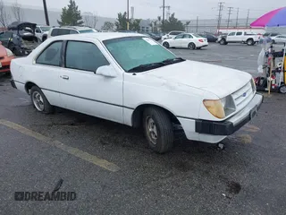 1984 Ford Tempo z VIN 1FABP19R3EK173928, wystawiony jako IAAI lot #41561559 z przebiegiem 30 355 mil mil oraz . Historia ofert i sprzedaży dostępna na DreamBid. Obrazek 1.