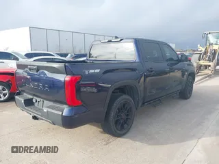 2022 Toyota Tundra 2WD SR5 with VIN 5TFLA5AB8NX017358, listed as a IAAI auction lot 38043908 with 22,386 mi miles. Bid and sale history available at carsss.com. Image 4.