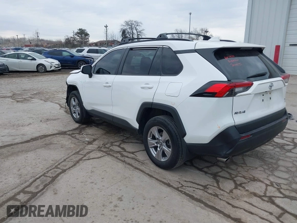 2023 Toyota RAV4 XLE with VIN 2T3P1RFV5PW350751, listed as a IAAI auction lot 41701062 with 32,607 mi miles. Bid and sale history available at carsss.com. Image 3.