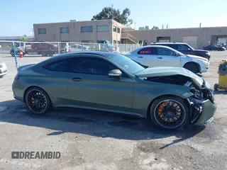 2020 Mercedes-Benz C 63 S AMG z VIN WDDWJ8HB7LF968504, wystawiony jako IAAI lot #42139661 z przebiegiem 44 586 mil mil oraz . Historia ofert i sprzedaży dostępna na DreamBid. Obrazek 13.