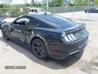 2021 Ford Mustang GT z VIN 1FA6P8CF9M5101993, wystawiony jako IAAI lot #42152731 z przebiegiem 25 699 mil mil oraz . Historia ofert i sprzedaży dostępna na DreamBid. Obrazek 3.