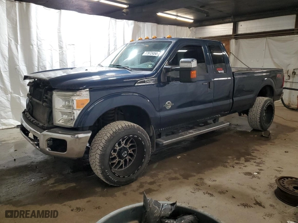 2014 Ford Super Duty F-250 SRW XLT with VIN 1FT7X2BT4EEA30982, listed as a Copart auction lot 77972454 with 261,755 mi miles and Salvage Title. Bid and sale history available at carsss.com. Image 1.