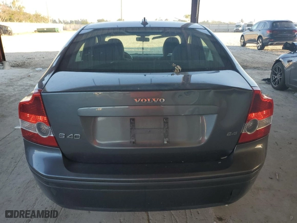 2007 Volvo S40 2.4L with VIN YV1MS382272311182, listed as a Copart auction lot 74152214 with 129,709 mi miles and Clean Title. Bid and sale history available at carsss.com. Image 6.