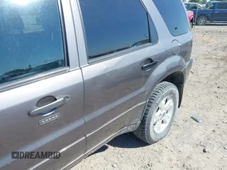 2006 Mercury Mariner Luxury с VIN 4M2CU57116KJ19454, выставлен на аукционе IAAI как лот 42436725 с пробегом 244 689 миль миль и . История ставок и продаж доступна на DreamBid. Изображение 6.