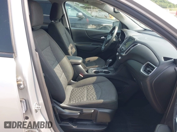 2019 Chevrolet Equinox LT z VIN 3GNAXKEV9KS504114, wystawiony jako IAAI lot #42353280 z przebiegiem 67 573 mil mil oraz . Historia ofert i sprzedaży dostępna na DreamBid. Obrazek 5.