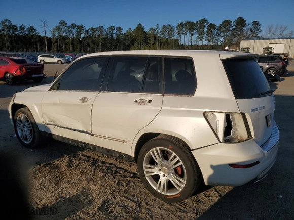 2013 Mercedes-Benz GLK-Class GLK 350 with VIN WDCGG5HB7DG014935, listed as a Copart auction lot 88257825 with 242,618 mi miles and Salvage Title. Bid and sale history available at carsss.com. Image 2.