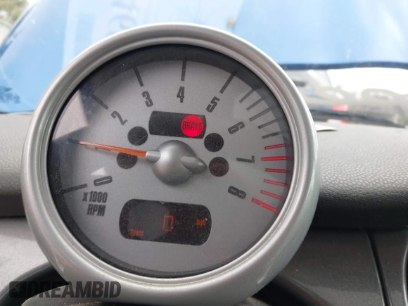 2006 MINI Hardtop S with VIN WMWRE33516TL22491, listed as a IAAI auction lot 42134690 with 163,912 mi miles and . Bid and sale history available at DreamBid. Image 13.