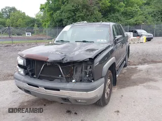 2004 Chevrolet Avalanche Z71 z VIN 3GNEK12T94G216824, wystawiony jako IAAI lot #42457339 z przebiegiem 150 650 mil mil oraz . Historia ofert i sprzedaży dostępna na DreamBid. Obrazek 6.