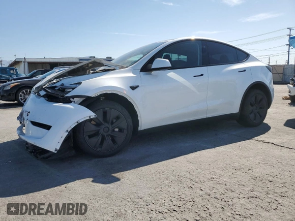 2024 Tesla Model Y with VIN 7SAYGDED5RF196309, listed as a Copart auction lot 44608545 with 7,226 mi miles and Salvage Title. Bid and sale history available at DreamBid. Image 1.