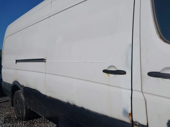 2007 Freightliner Sprinter with VIN WDYPE845875167020, listed as a IAAI auction lot 41767586 with 90,600 mi miles and . Bid and sale history available at DreamBid. Image 6.