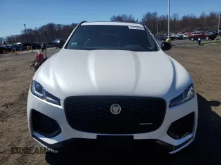 2024 Jaguar F-Pace R-Dynamic S z VIN SADCT2FU0RA726107, wystawiony jako Copart lot #51756455 z przebiegiem 40 888 mil mil oraz Szkoda całkowita • Salvage title. Historia ofert i sprzedaży dostępna na DreamBid. Obrazek 5.
